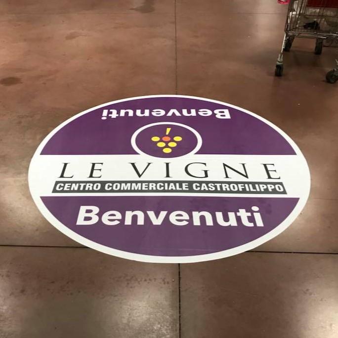 Adesivo calpestabile in PVC per pavimenti - immagine 6