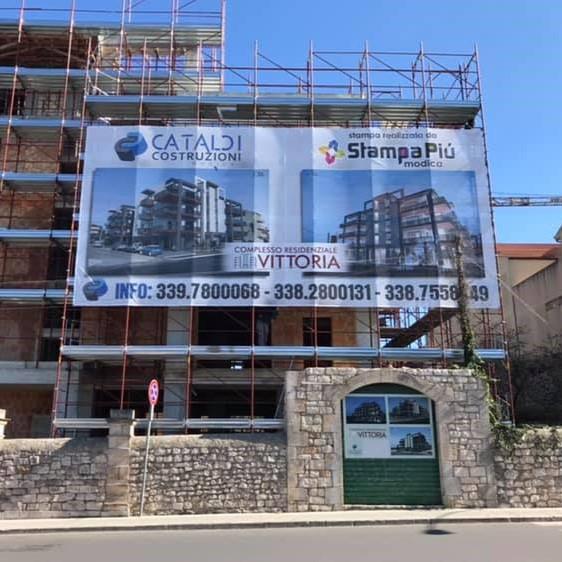 Striscione mesh in rete microforata in PVC - immagine 11