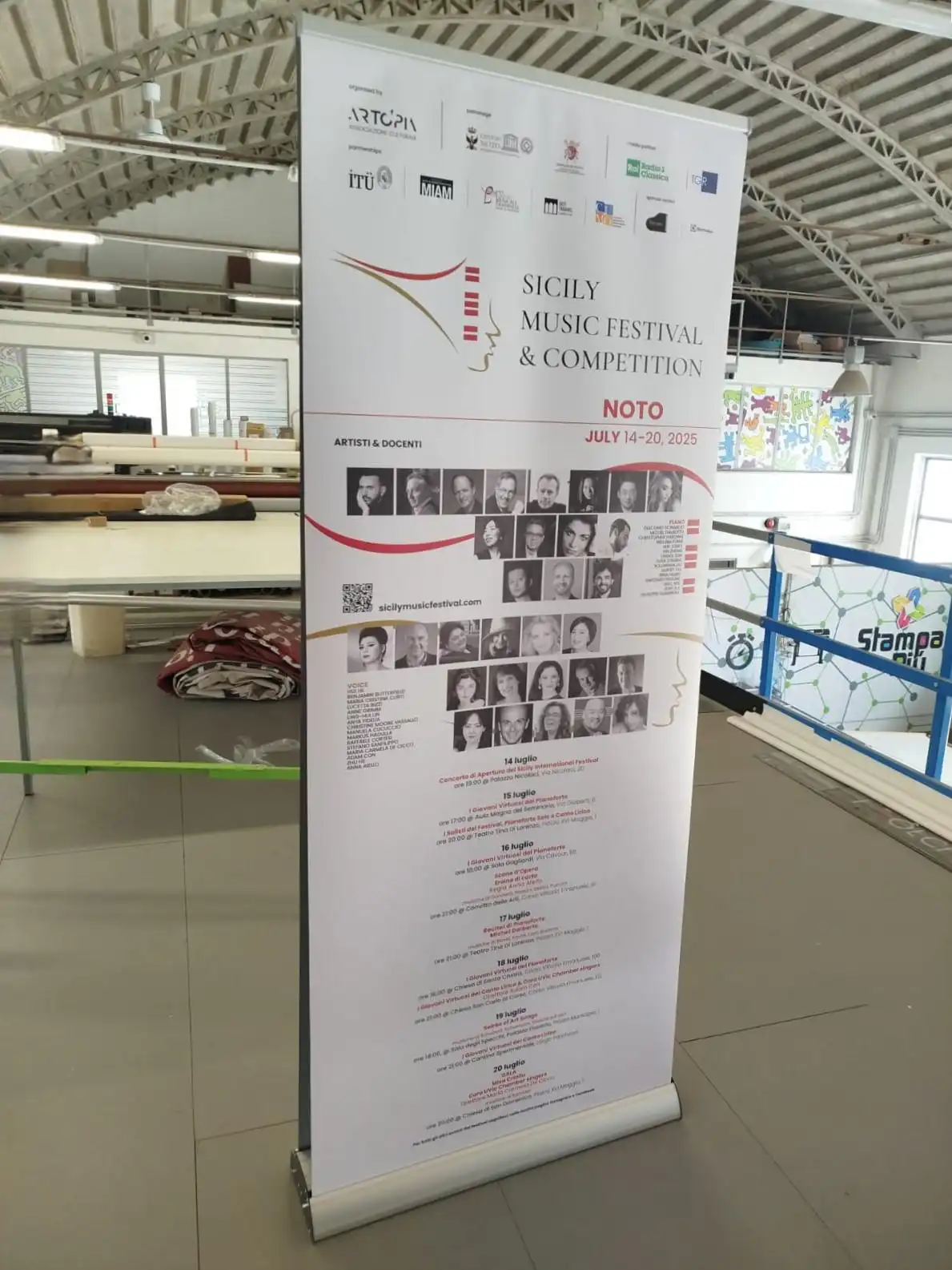 roll up bifacciale 85x200 cm con stampa personalizzata