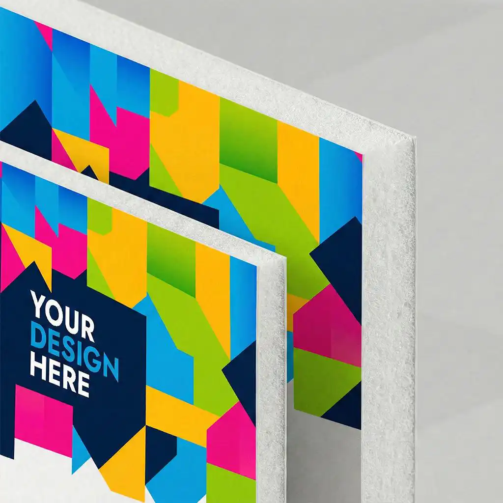 Pannelli sandwich piuma personalizzati, leggeri, con nucleo espanso e superficie in PVC.